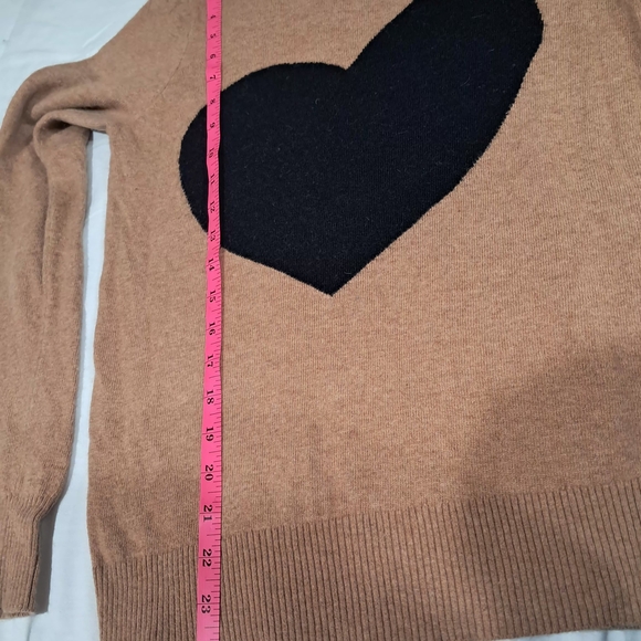 ​J. Crew Merino Wool & Alpaca Blend Heart Sweater - Camel/Black - S - Picture 2 of 10